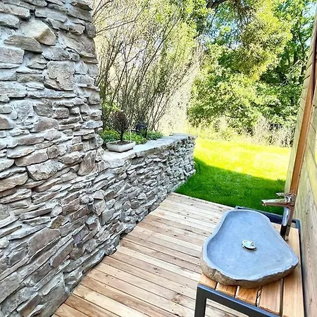 בית נופש Tinyhouse Minimalus Panorama Schlafloft Im Gruenen Dessighofen
