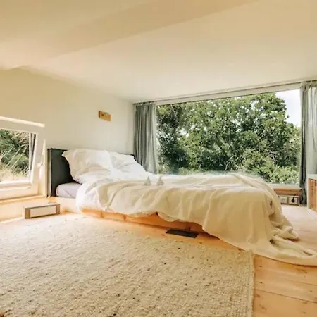 Tinyhouse Minimalus Panorama Schlafloft Im Gruenen Dessighofen
